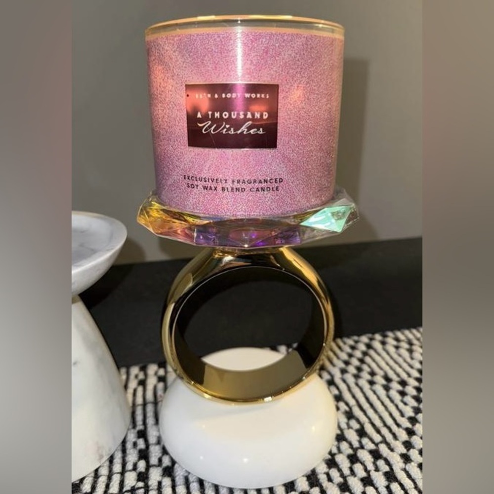 Bath & Body Works Gold and Iridescent Candle Holder - Picture 6 of 7